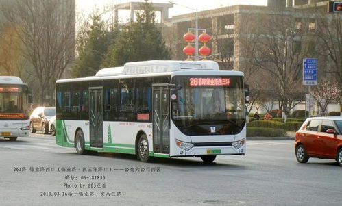 探訪西安高新“工作型”公交線路 早高峰爆滿，連續(xù)五六輛公交車(chē)難以上車(chē)